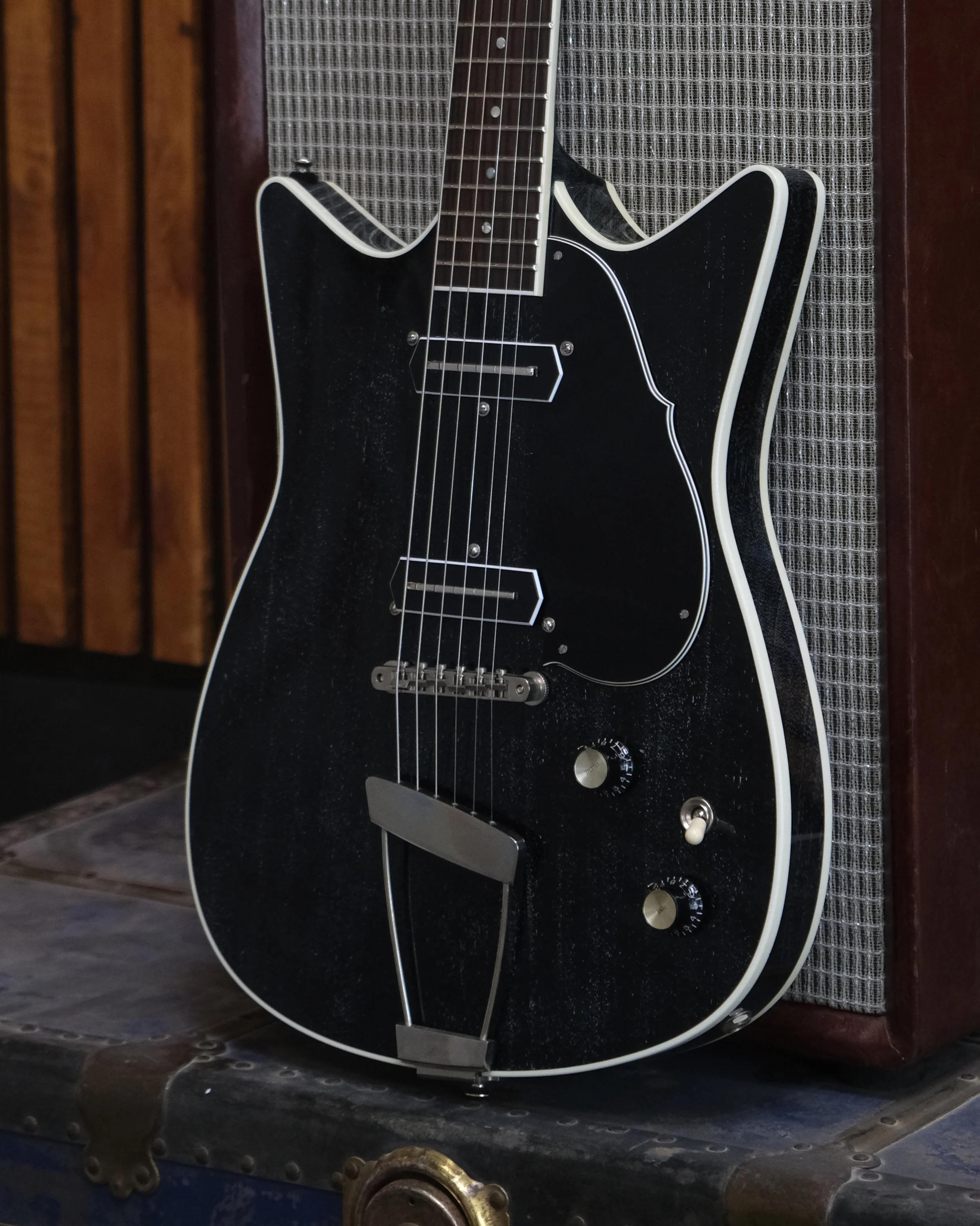 Arcade Signature - Dog Hair (DEMO MODEL) — Frank Brothers Guitar